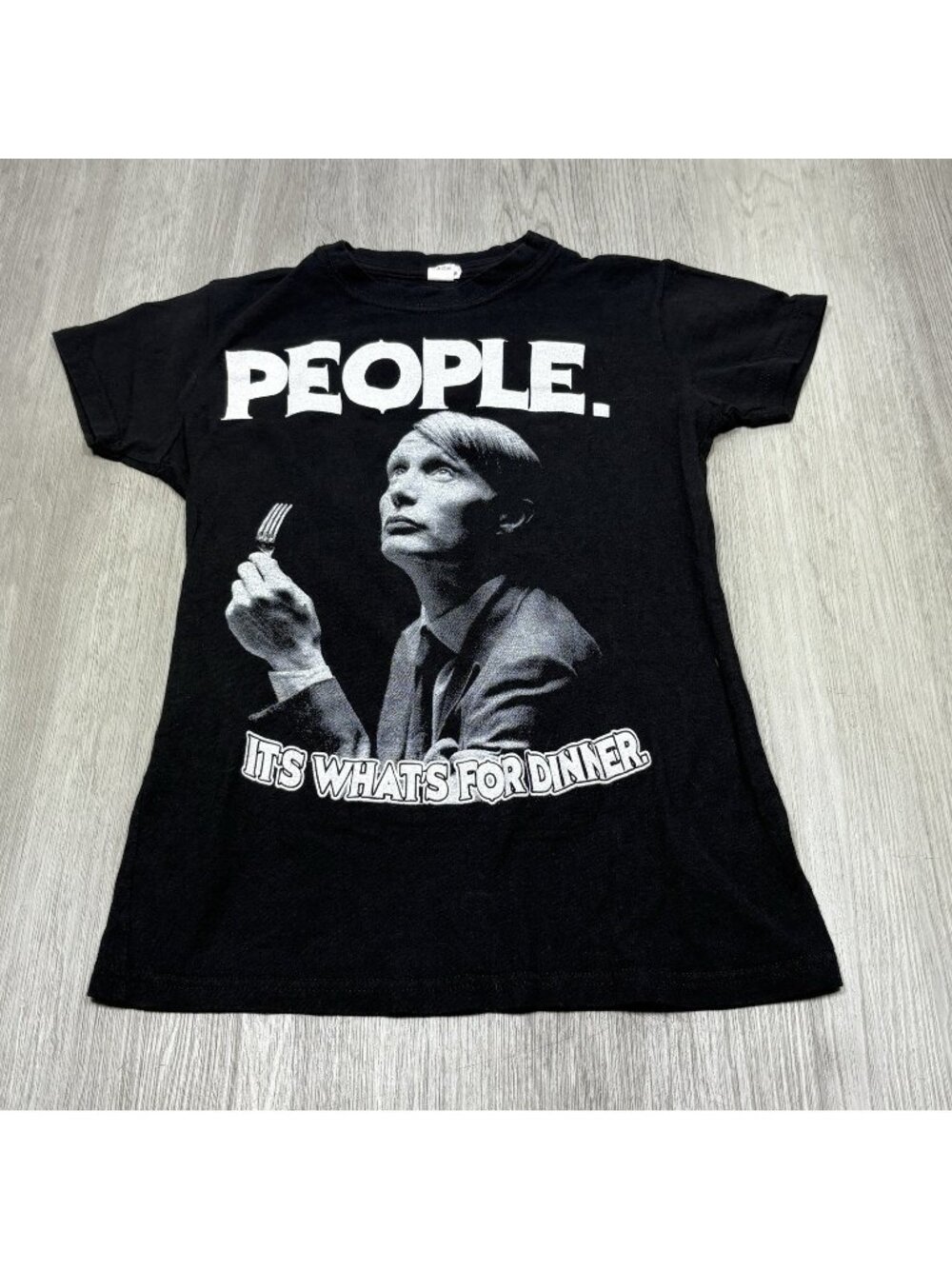 Small Hannibal Lecter Graphic T-Shirt People It's What's For Dinner Horror Movie
